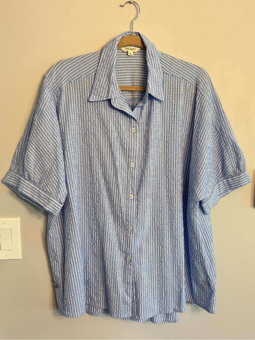Max Studio Light Blue Striped Button-Up Shirt XL